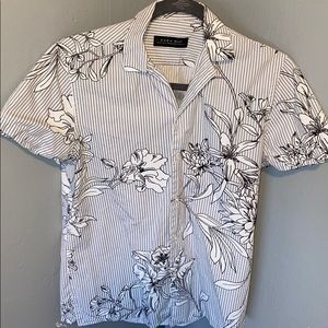 Short sleeve shirt
